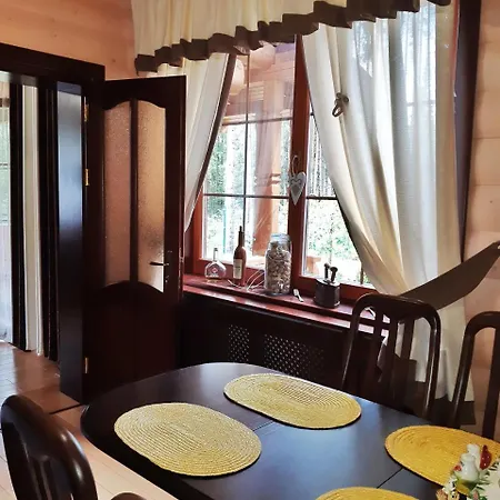 Knyazhyi Dvir Apartment Strigalnya